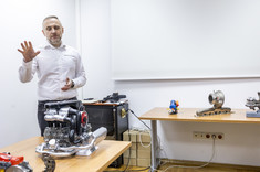 Kosmiczne materiały. Ogólnopolski Dzień Inżynierii Materiałowej