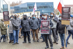 Uczestnicy protestu,